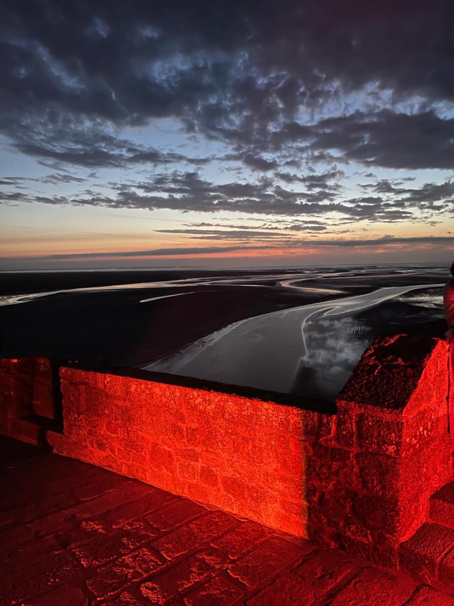 Le Haut Pont De La Baie Mont-Dol Exteriör bild